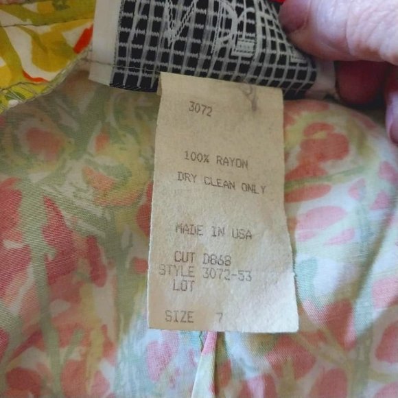 Vintage La Belle Abstract Dress Size 7 - Picture 4 of 5